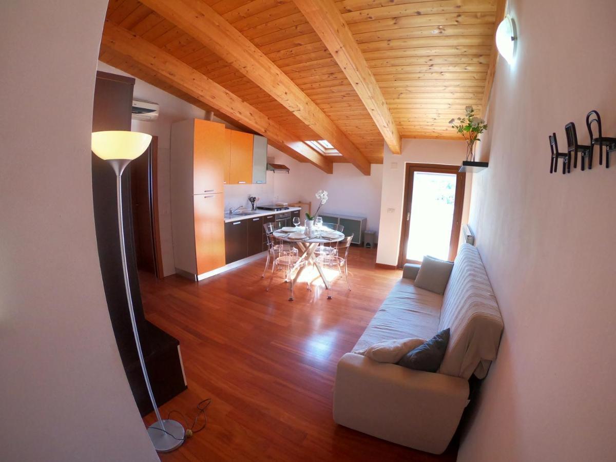 Attico Petfriendly Con Terrazzo, Via Del Borgo Appartement Montesilvano Marina Buitenkant foto