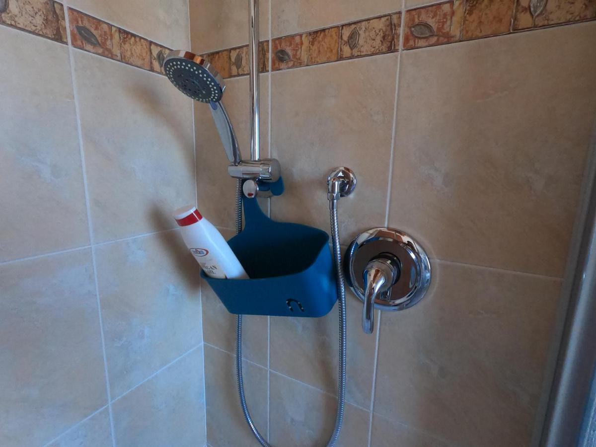 Attico Petfriendly Con Terrazzo, Via Del Borgo Appartement Montesilvano Marina Buitenkant foto